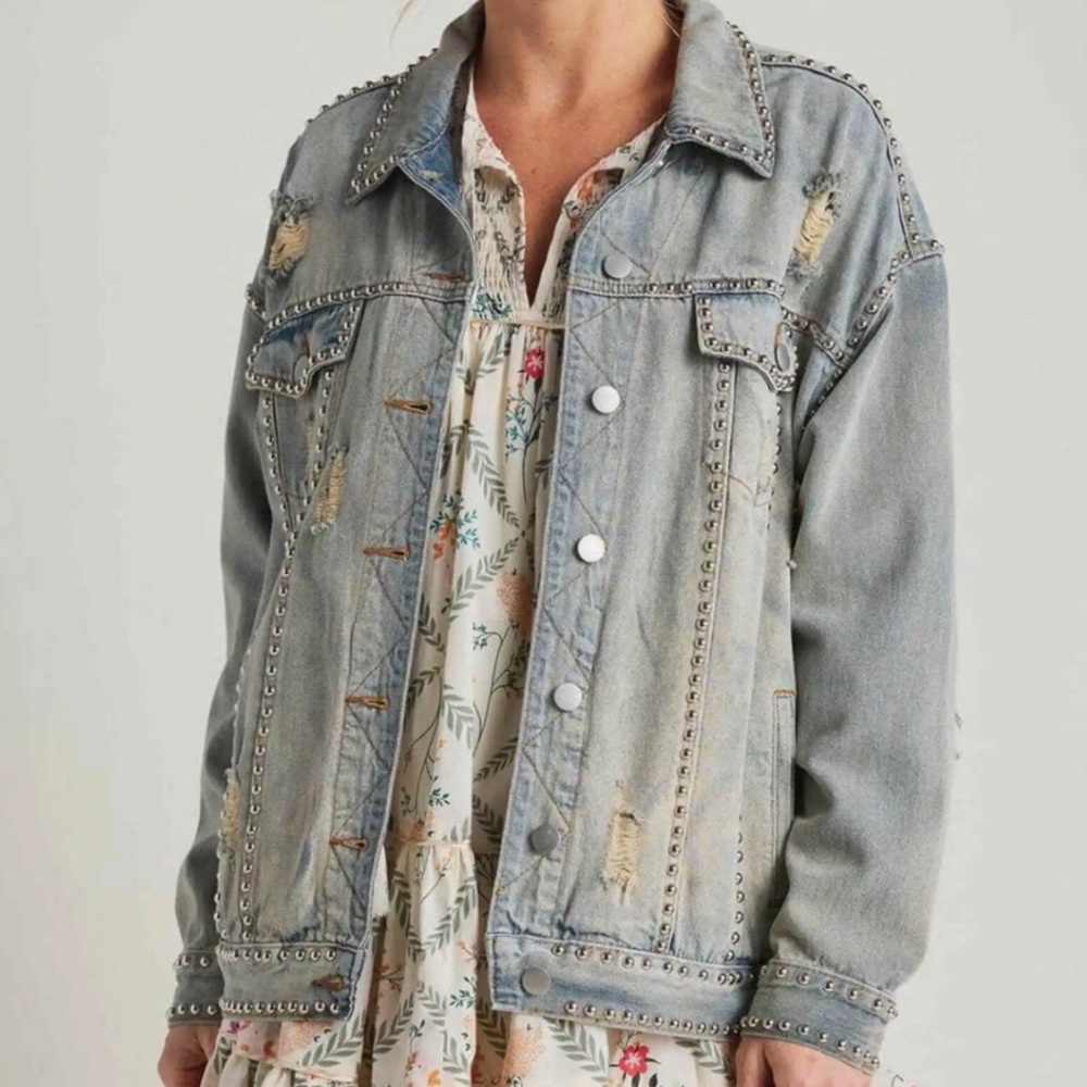 NWOT POL | denim studded jacket - Size M